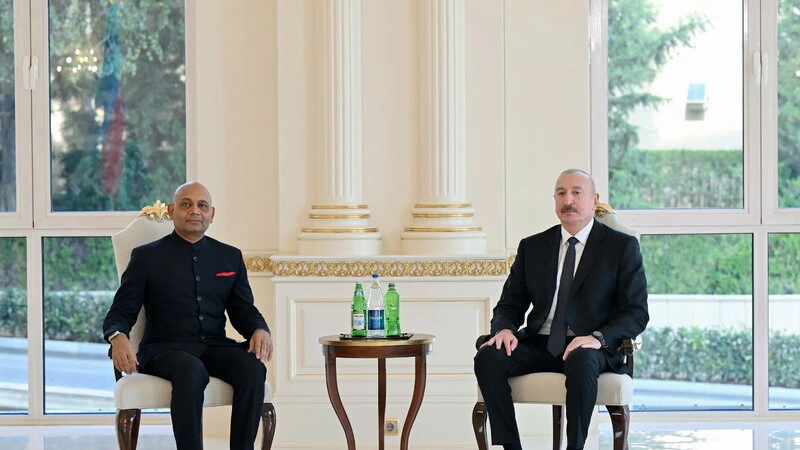 İlham Əliyev Hindistanın ölkəmizdə yeni təyin olunmuş səfirini qəbul etdi