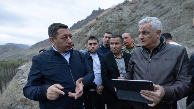 Ermənistan rəsmiləri TRIPP layihəsini müzakirə etmək üçün Sünikə səfər etdi - FOTO
