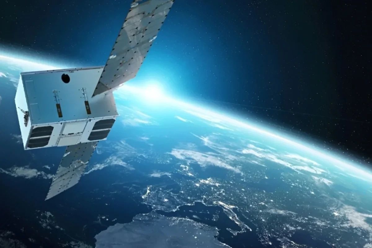 İlon Maskın "SpaceX" şirkəti Ukraynanın yeni peykini orbitə çıxardı