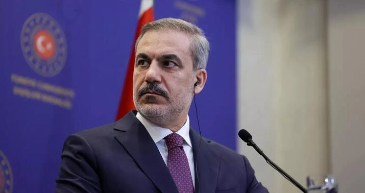 İshaq Dar Bakıda olan Hakan Fidana zəng etdi
