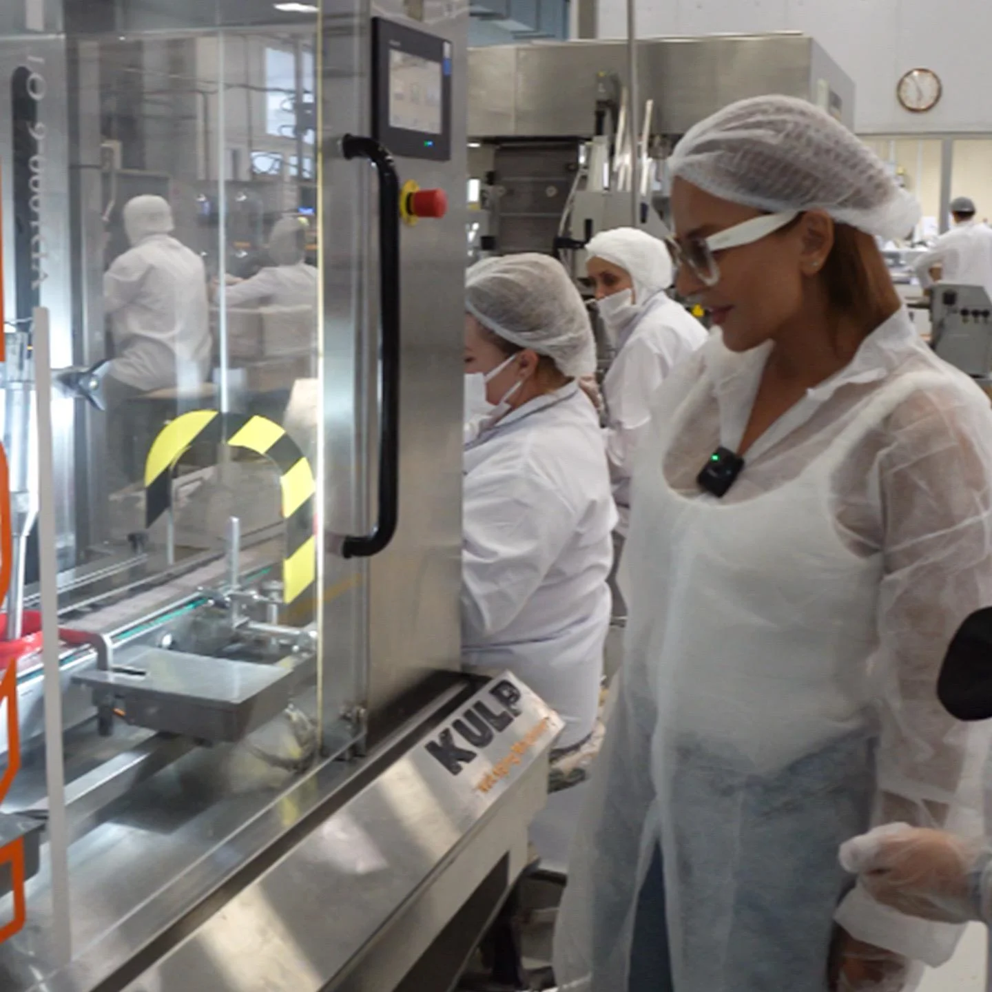 Tünzalə Ağayeva “Shokki Mokki” şokoladının istehsal olunduğu fabrikdə olub -FOTO