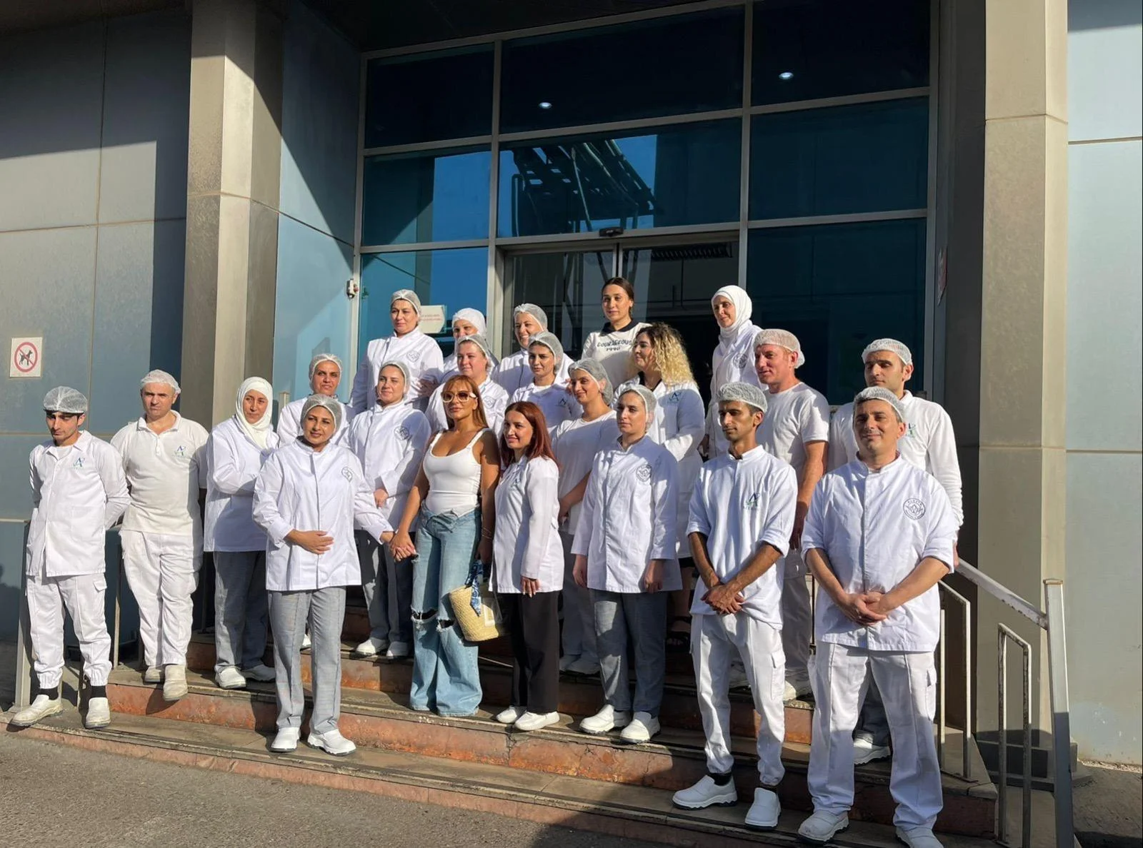 Tünzalə Ağayeva “Shokki Mokki” şokoladının istehsal olunduğu fabrikdə olub -FOTO