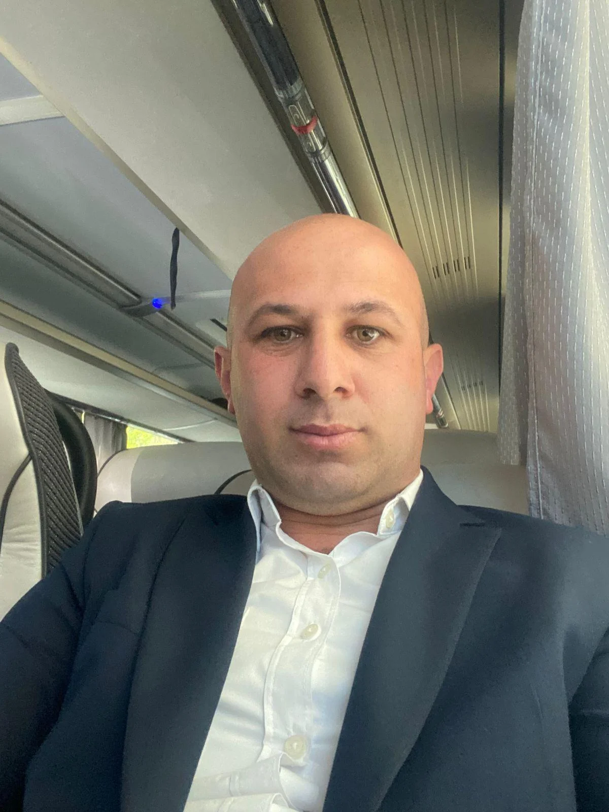 "Şair gərək gen düşünə, dən yaza": Qazi şairin qələmindən süzülənlər..