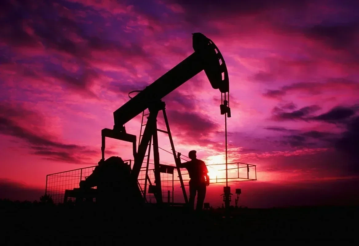 "Brent" neftinin qiyməti 98 dolları ötdü