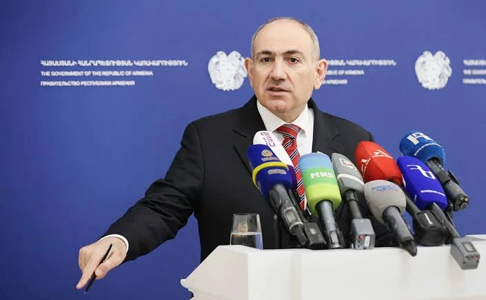 Nikol Paşinyan: “Tramp marşrutu” Azərbaycandan başlayıb Azərbaycanda bitəcək