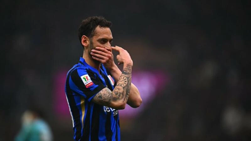 Hakan Çalhanoğlu zədələndi