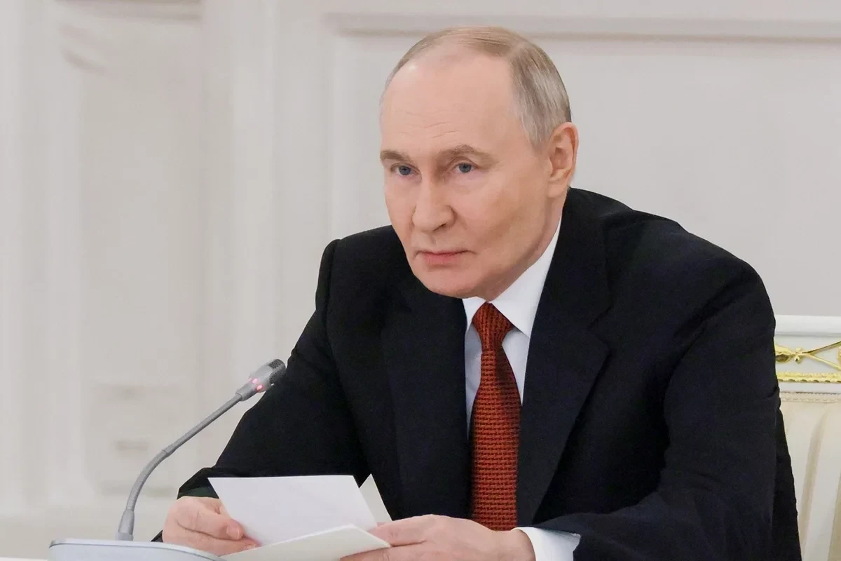 Putin: Ermənistanın Aİ-yə üzvlük istəyi qanuni hüququdur, lakin bu, ölkənin Aİİ-dən çıxması anlamına gələcək