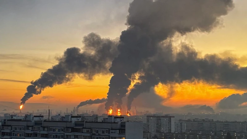 Samara bombardman edildi
