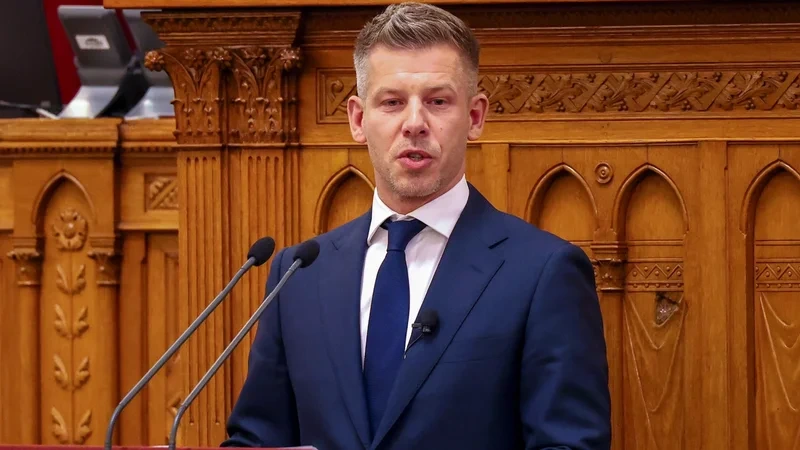 Macarıstan parlamenti Baş nazirin toxunulmazlığını ləğv etdi
