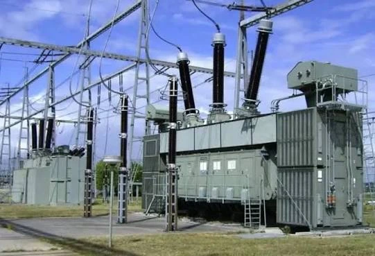 Gəncə prospektində elektrik transformatoru yanıb