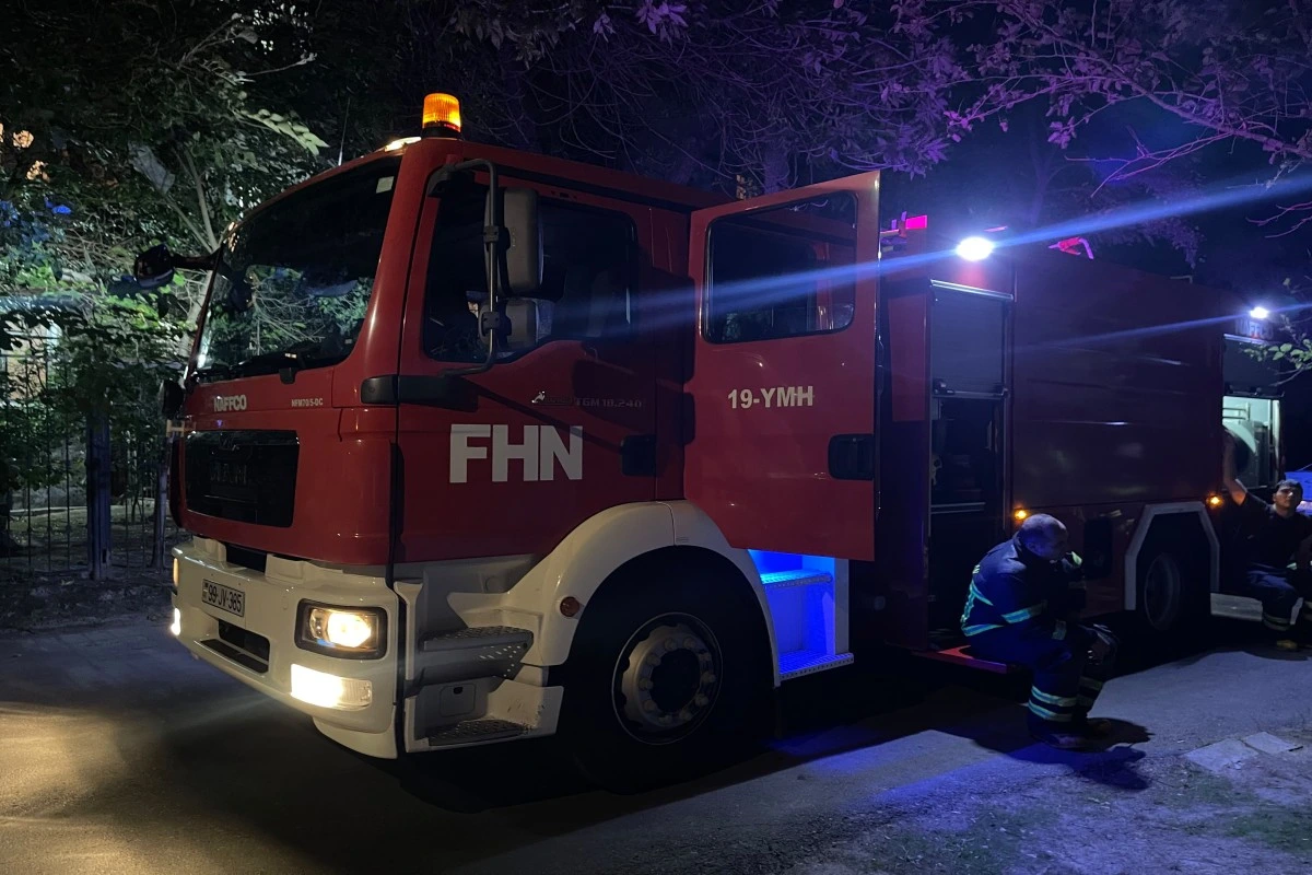 Bakıda məktəbin həyətində yanğın baş verib - FOTO