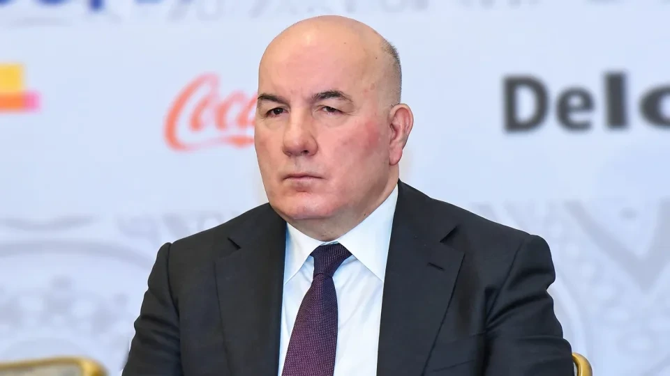27 il Mərkəzi Banka rəhbərlik etdi: Elman Rüstəmov indi haradadır?