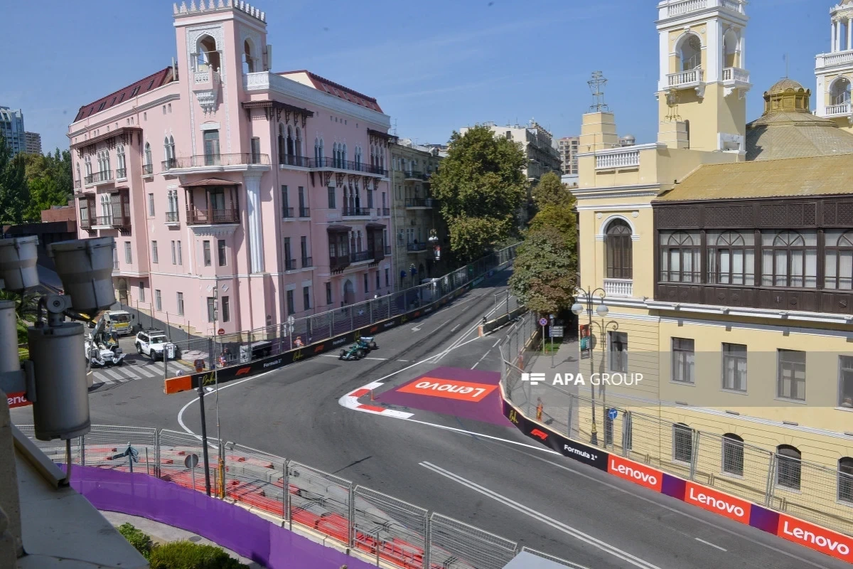 “Formula 1”: Əsas yarış başladı