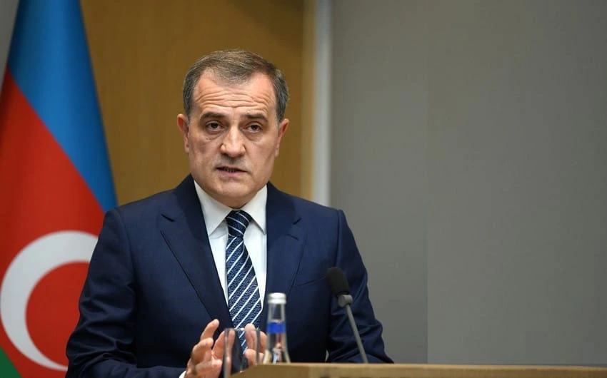 Ceyhun Bayramov Qazaxıstanın xarici işlər naziri ilə telefon danışığı aparıb