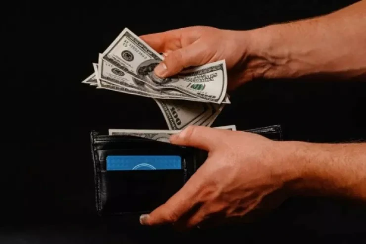 Romantika əvəzinə pul kisəsi: amerikalı gözəllər yaşlı zəngin kişilərə üstünlük verirlər