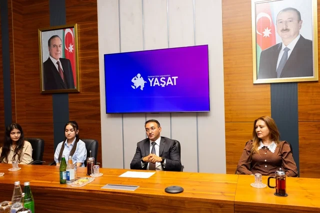 Bəzi tələbələrə 2000 manat MÜKAFAT VERİLƏCƏK - FOTO
