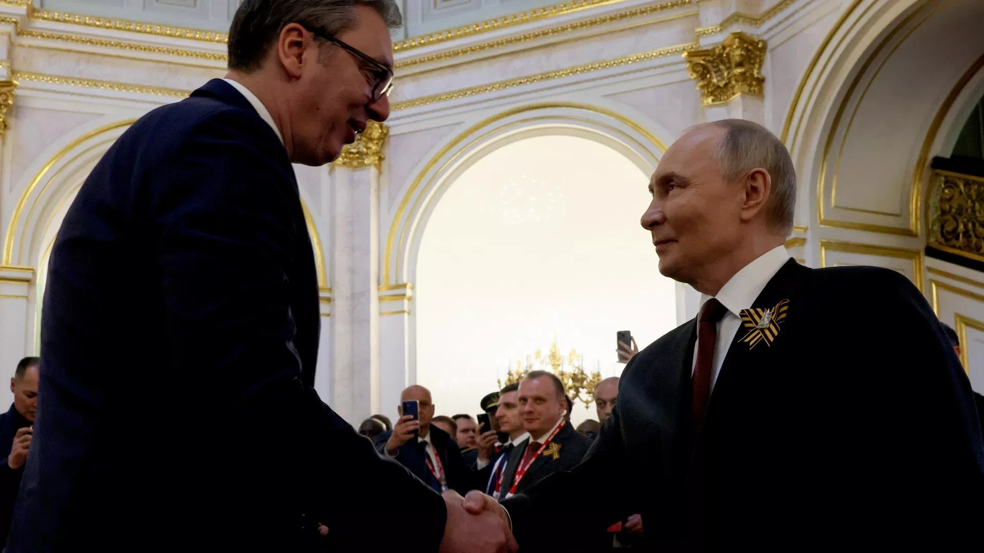 Vuçiç Putinə istefası barədə məlumat verib