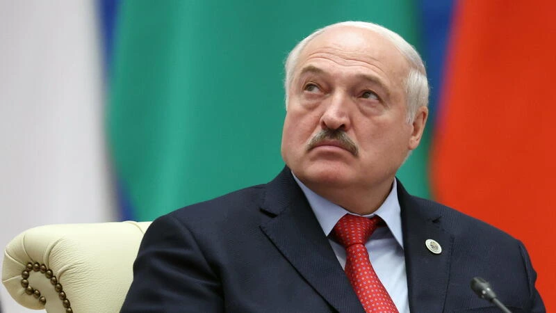 Lukaşenko Belarus Silahlı Qüvvələri Baş Qərargah rəisini dəyişdi