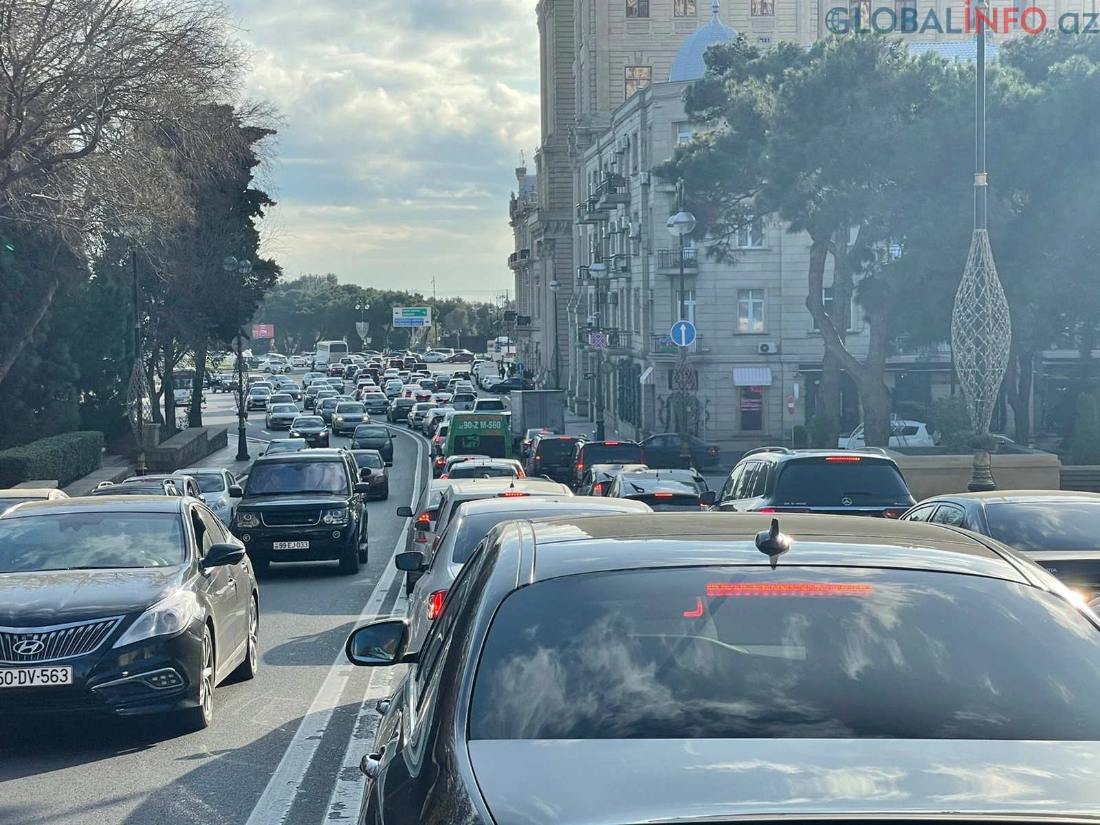 Bakıdakı dözülməz tıxacın əsas səbəblərindən biri məhz budur - EKSPERT