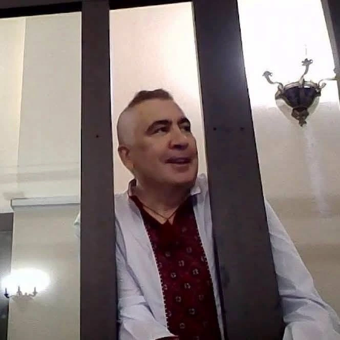 Saakaşvili həbsxanadan ABŞ-da universitetə qəbul olunan oğluna müraciət edib